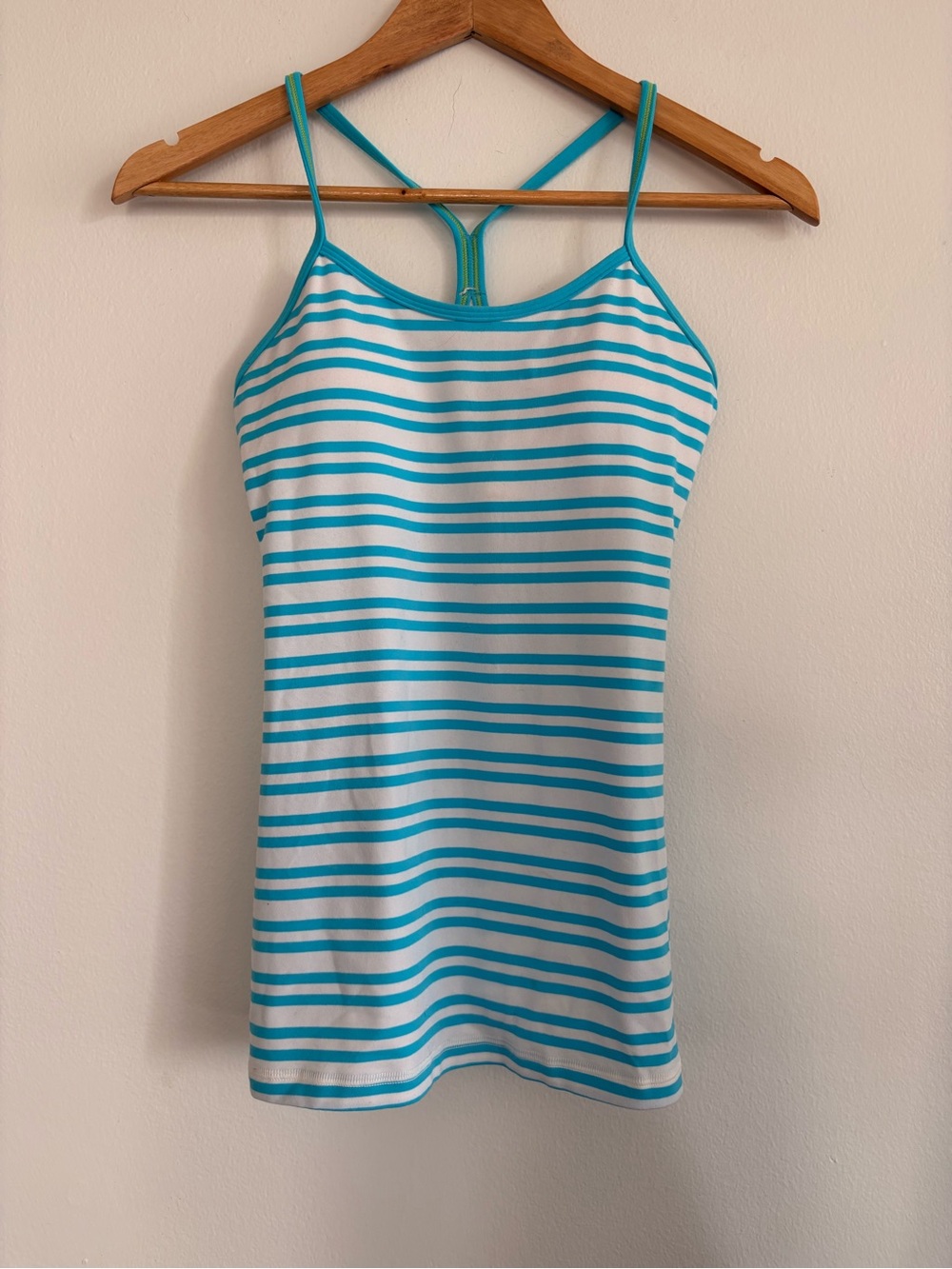 Y2K Lululemon Racerback Tank Built-in Bra - Size 6